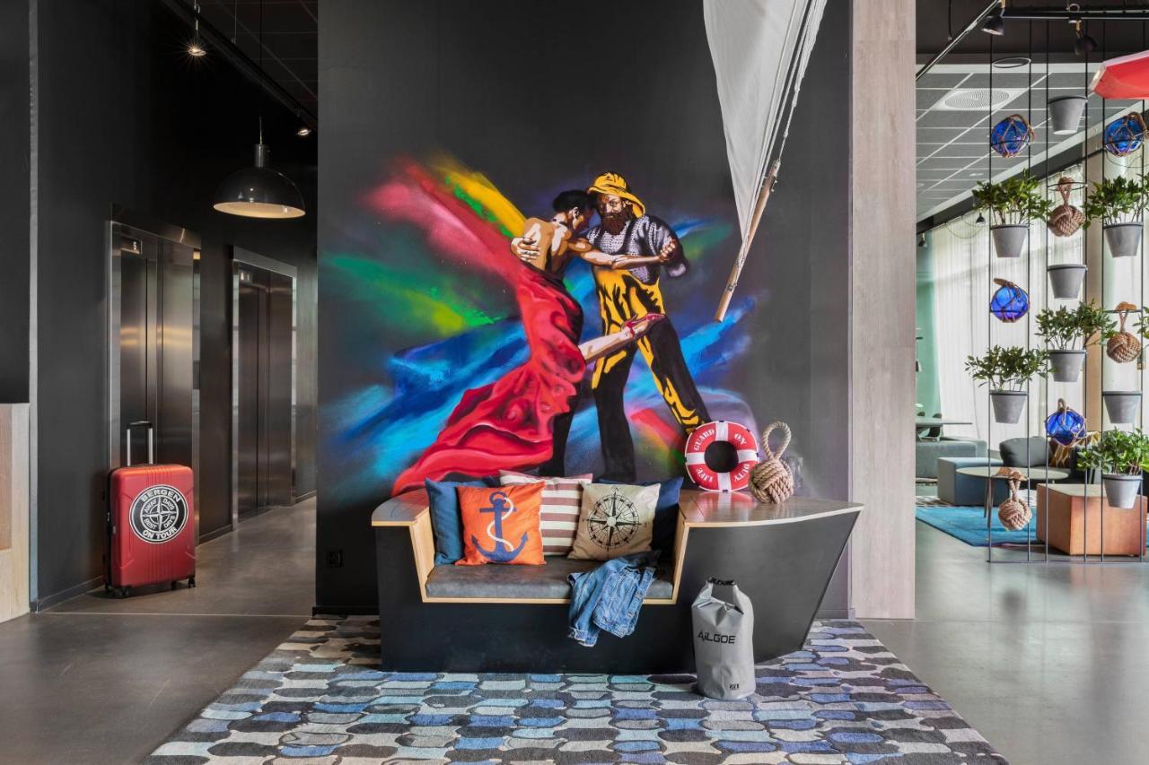 Hotell Moxy 4*
