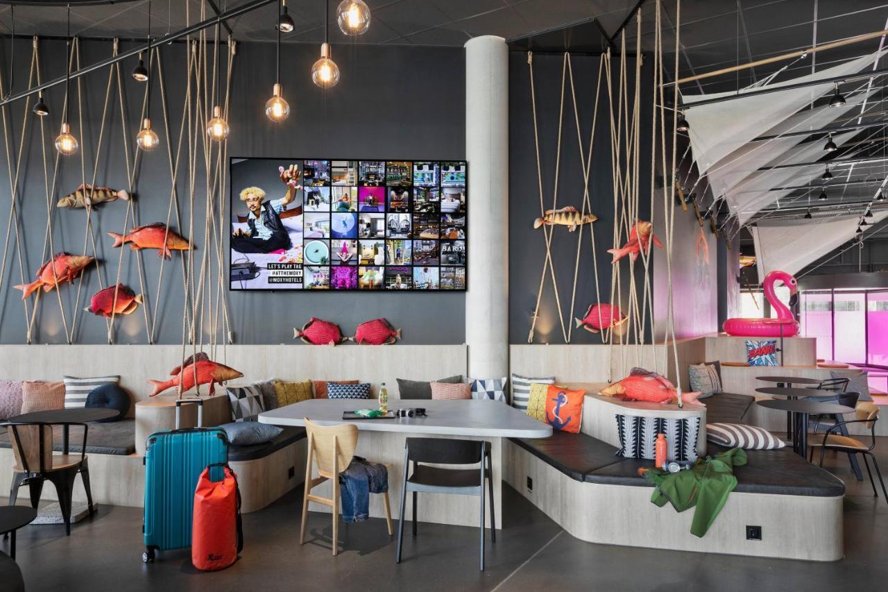 Hotell Moxy 4*